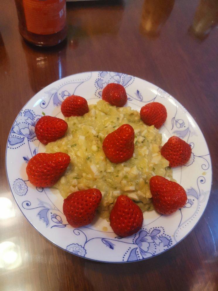 草莓蛋糕沙拉（土豆泥草莓沙拉）