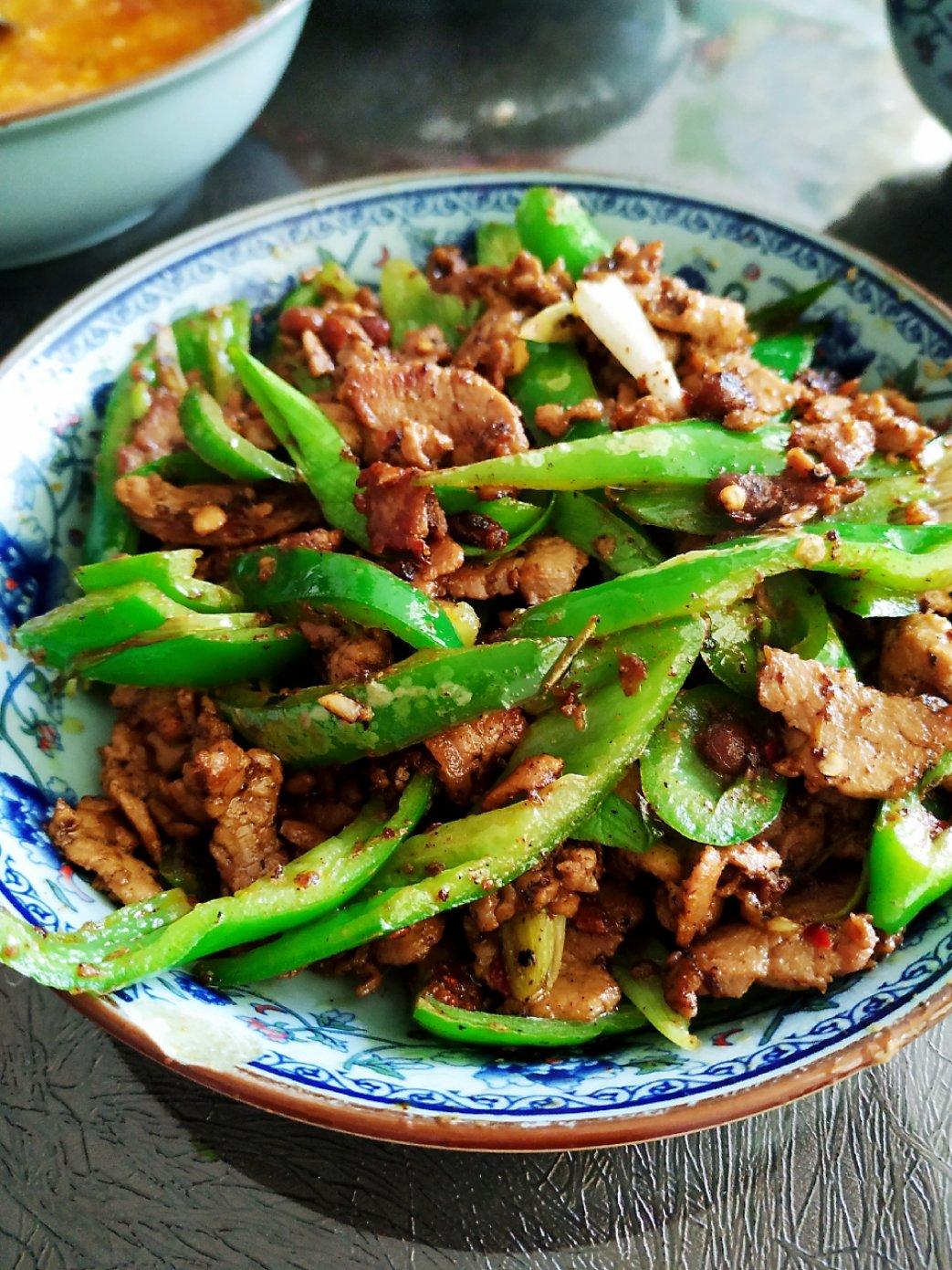 糖糖-310做的青椒炒肉