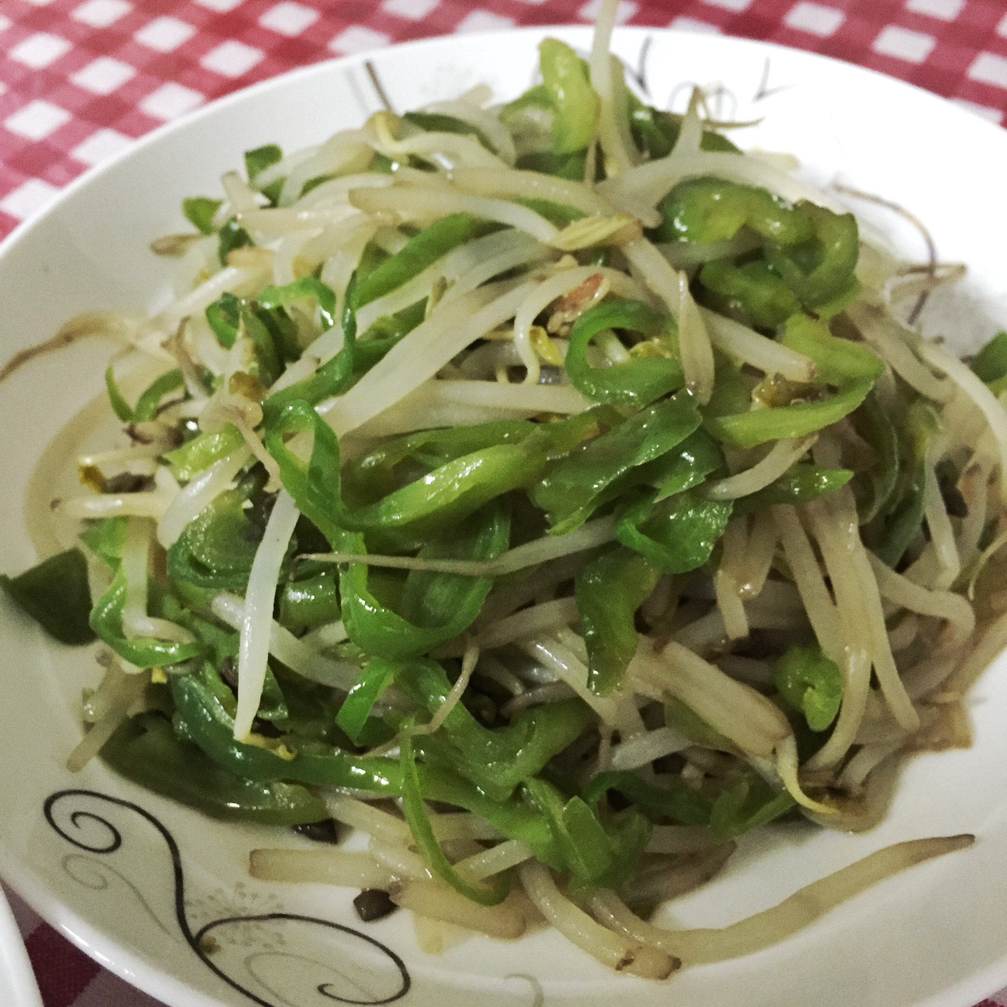 青椒炒豆芽