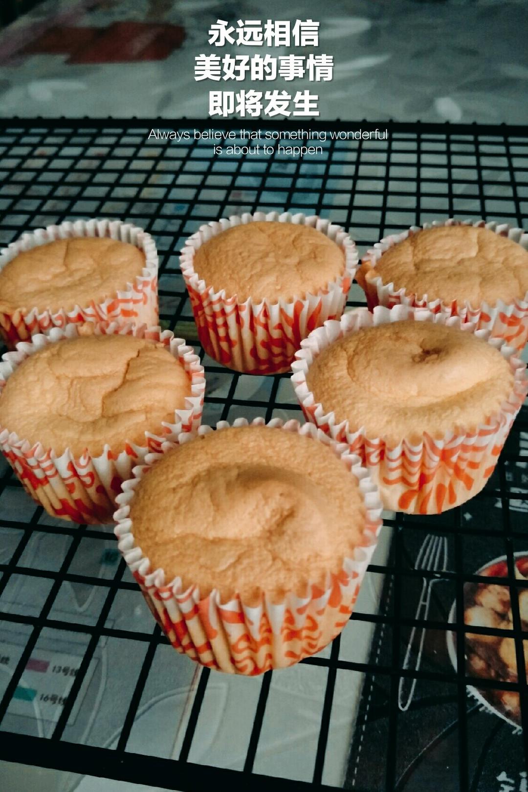 不塌不皱的光滑圆润版纸杯戚风（内含减糖版宝宝可吃）