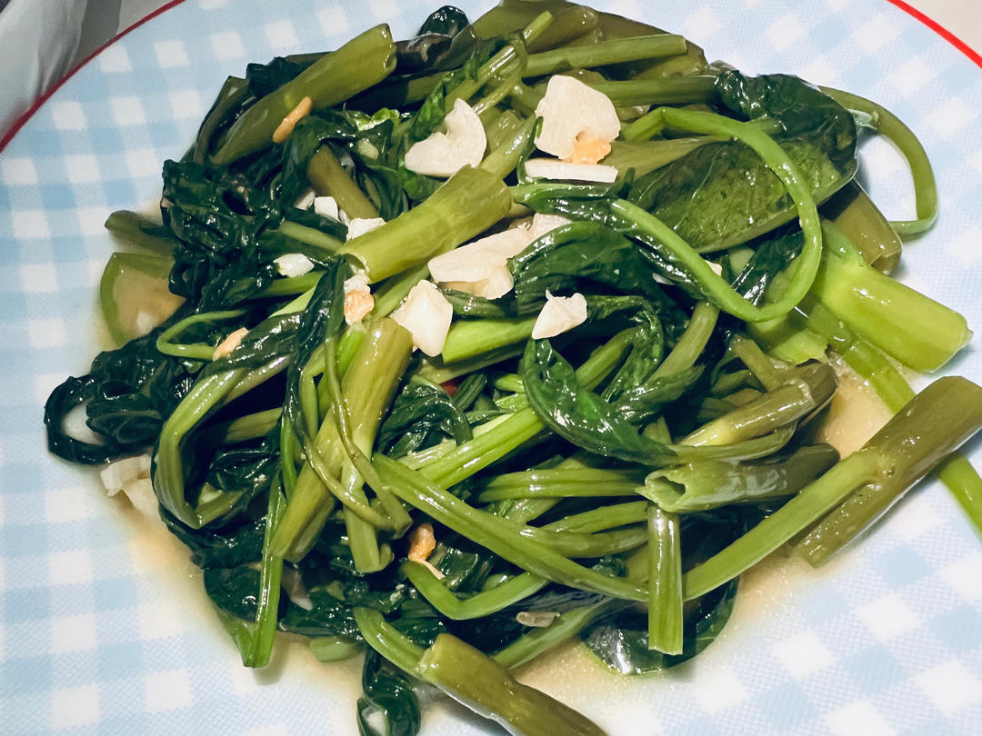 啫啫椒丝腐乳通心菜