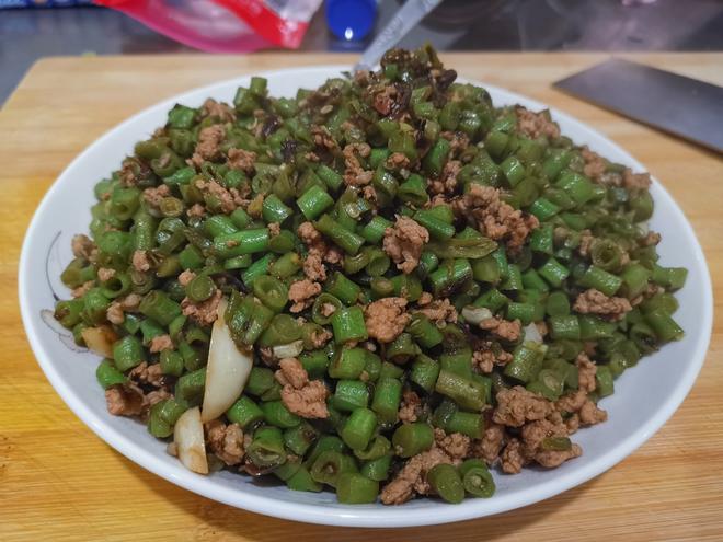 就是好吃的榄菜肉末豆角～的做法