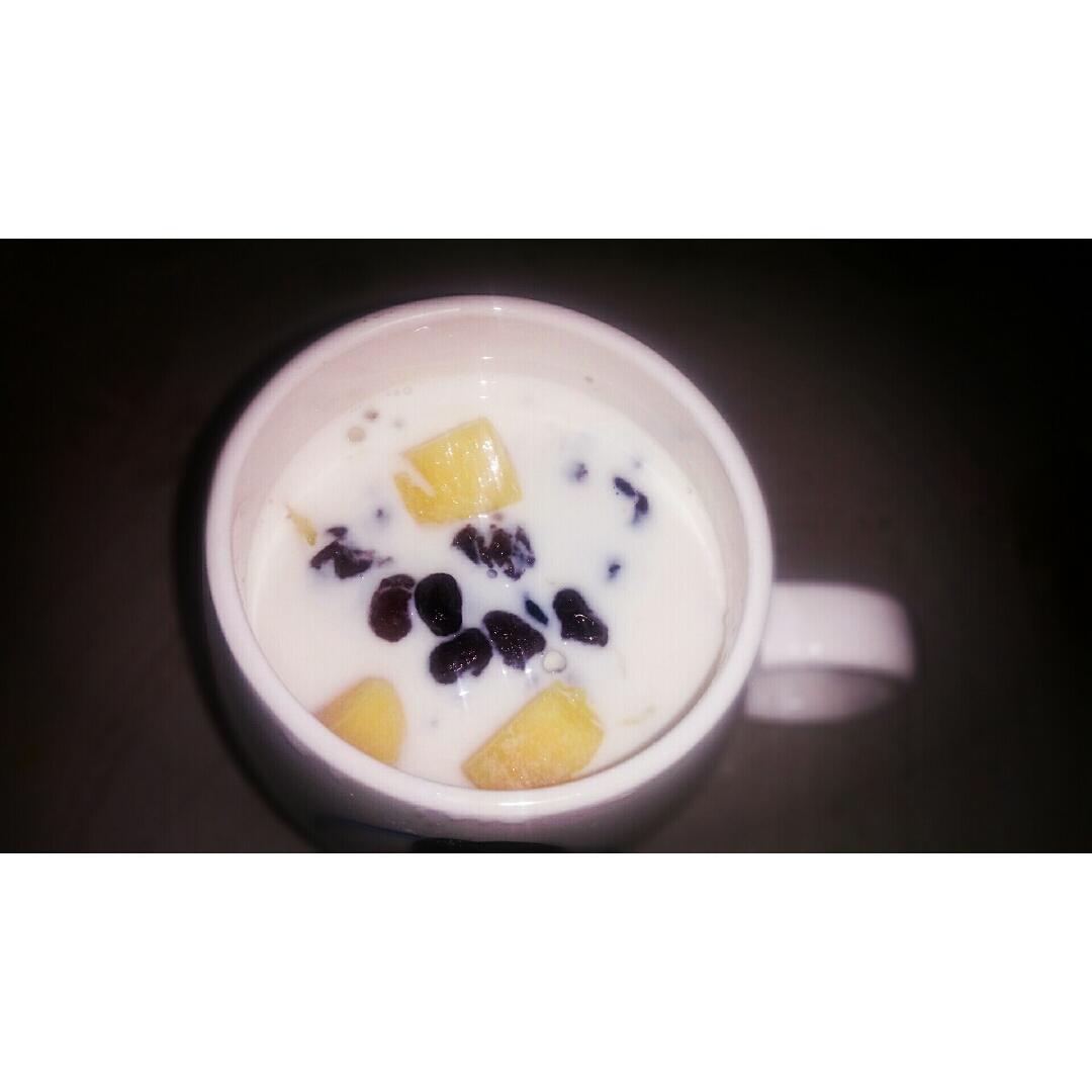 红豆牛奶西米露