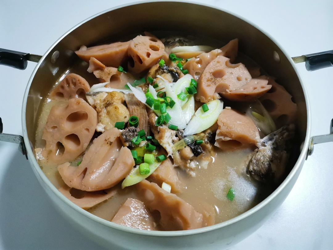 财鱼焖藕（家常做法）