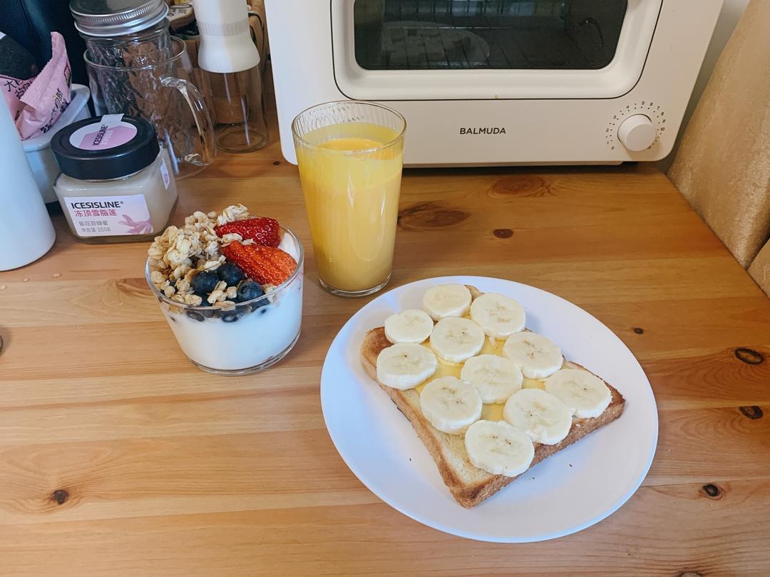 酥脆香甜的黄油香蕉烤吐司