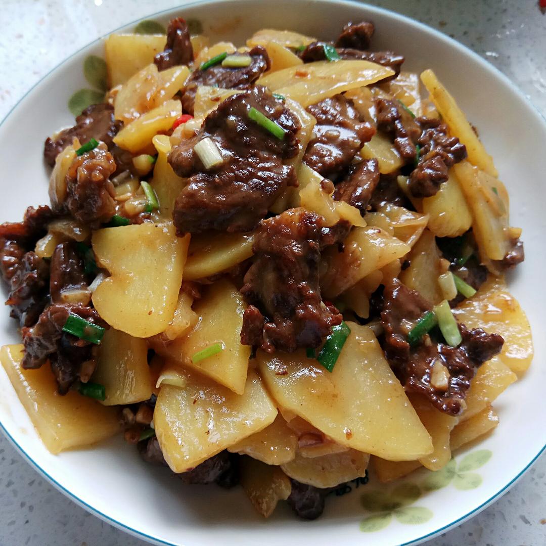 土豆炒牛肉
