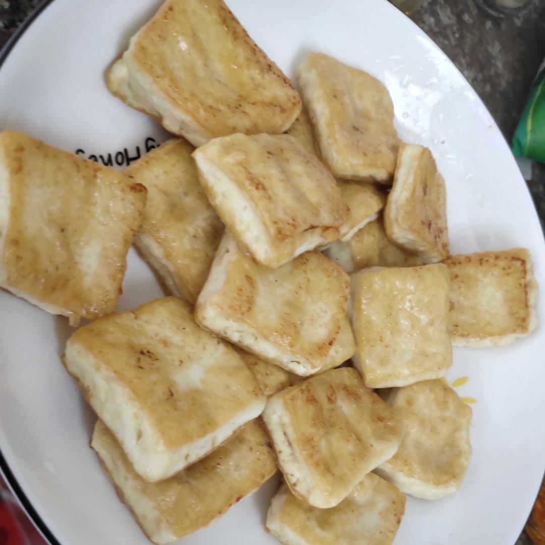 平底锅香煎豆腐