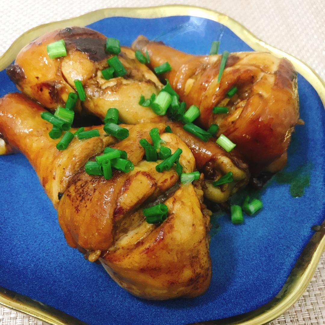 🔥好吃到飙泪的秘汁多汁蒜香鸡腿，鲜嫩到流口水。