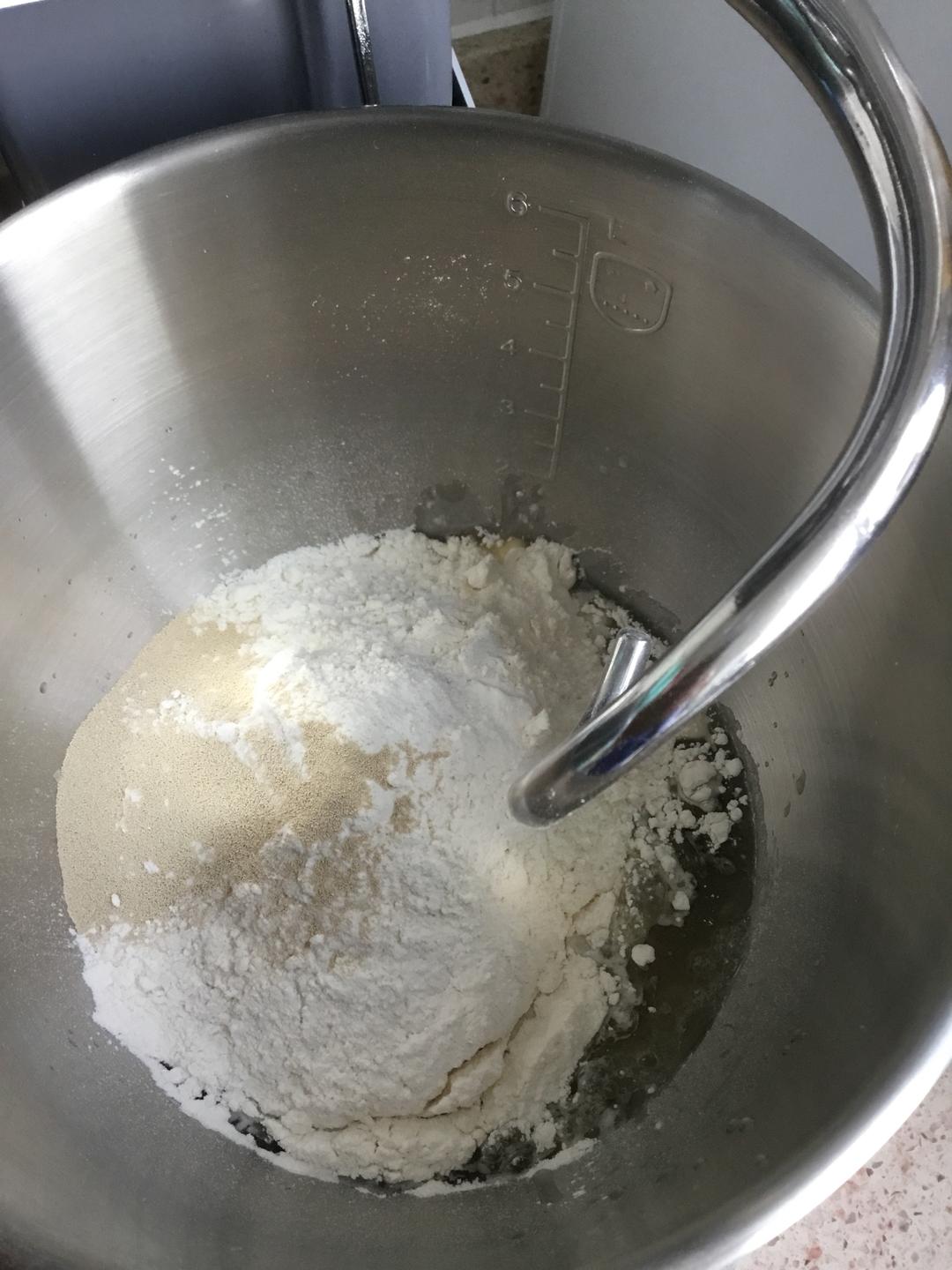 纯奶手撕吐司的做法 步骤1