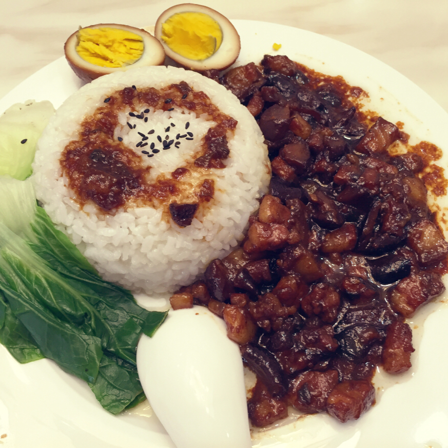 洋葱酥卤肉饭