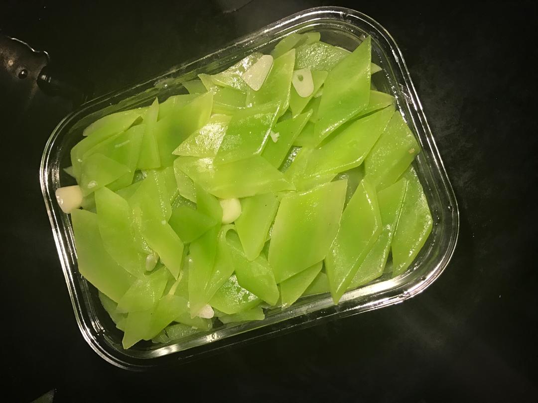 清炒莴笋