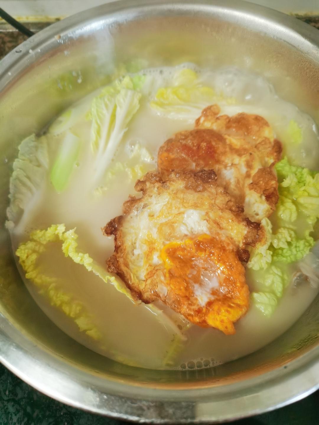 鲫鱼豆腐汤