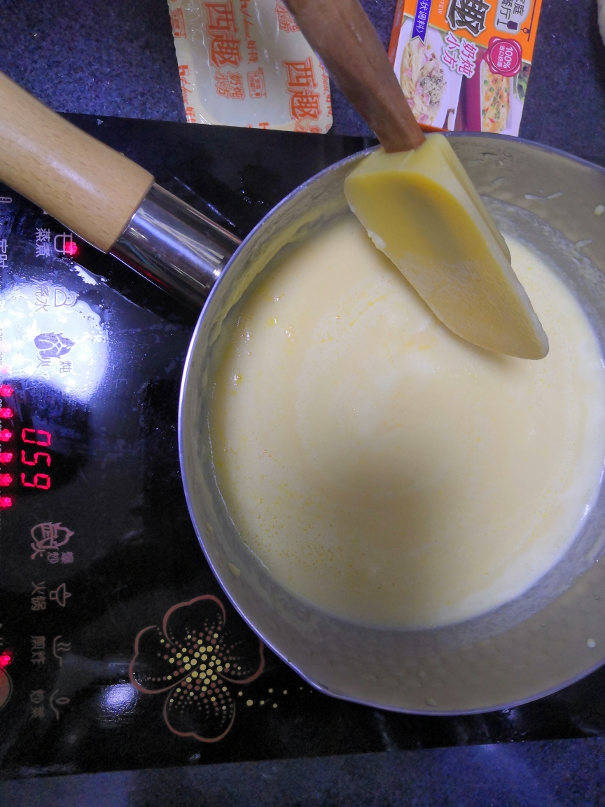 好侍西趣奶炖南瓜浓汤的做法 步骤3