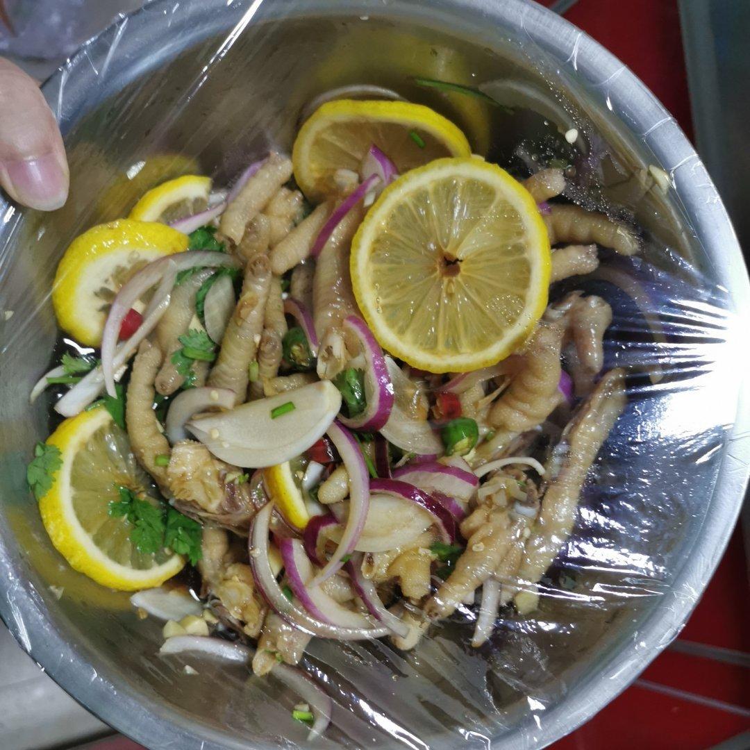 【柠檬酸辣鸡爪】自制超级无敌美味的网红鸡爪