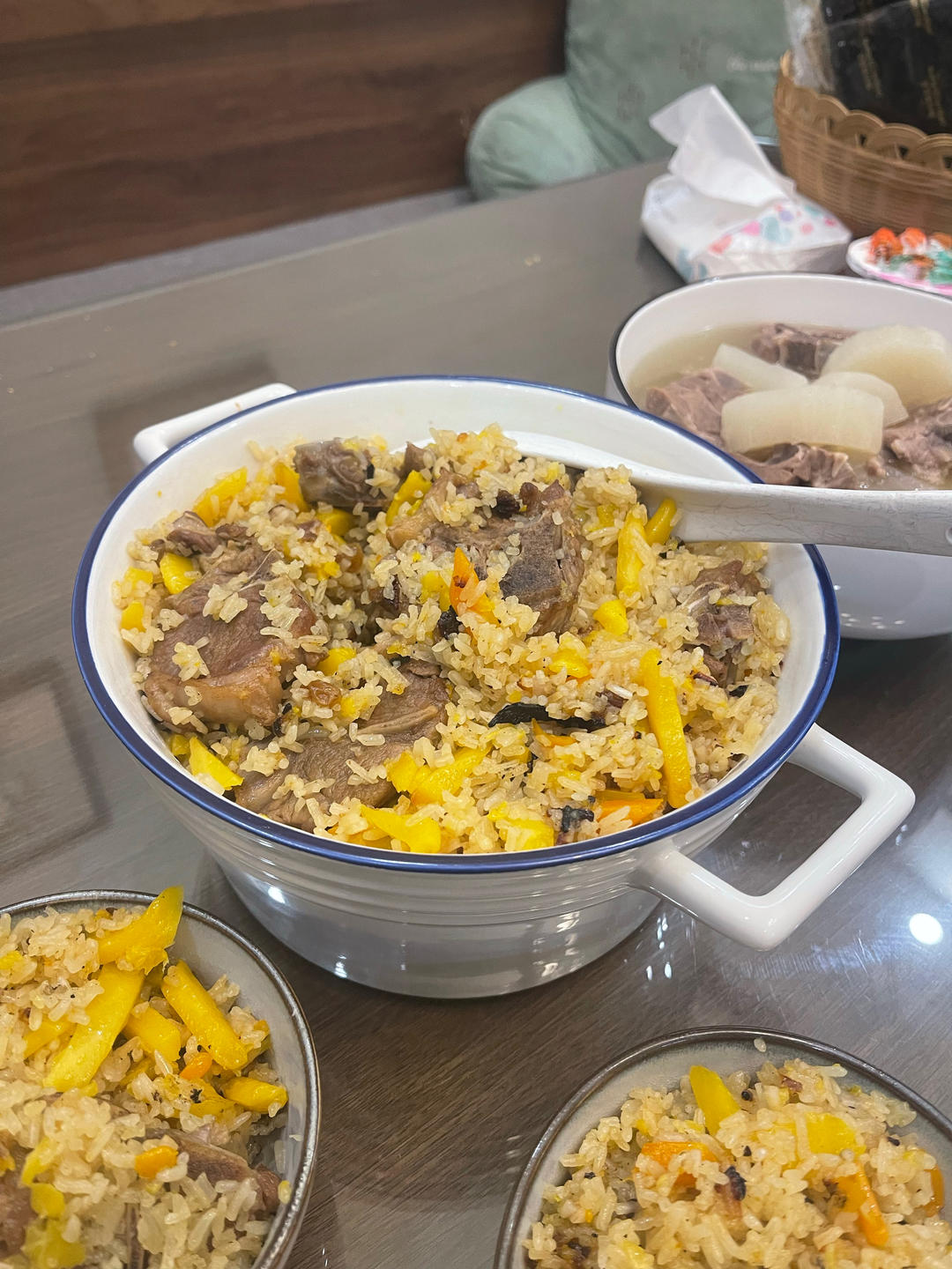 新疆羊排抓饭（出锅后米粒分明的秘密）