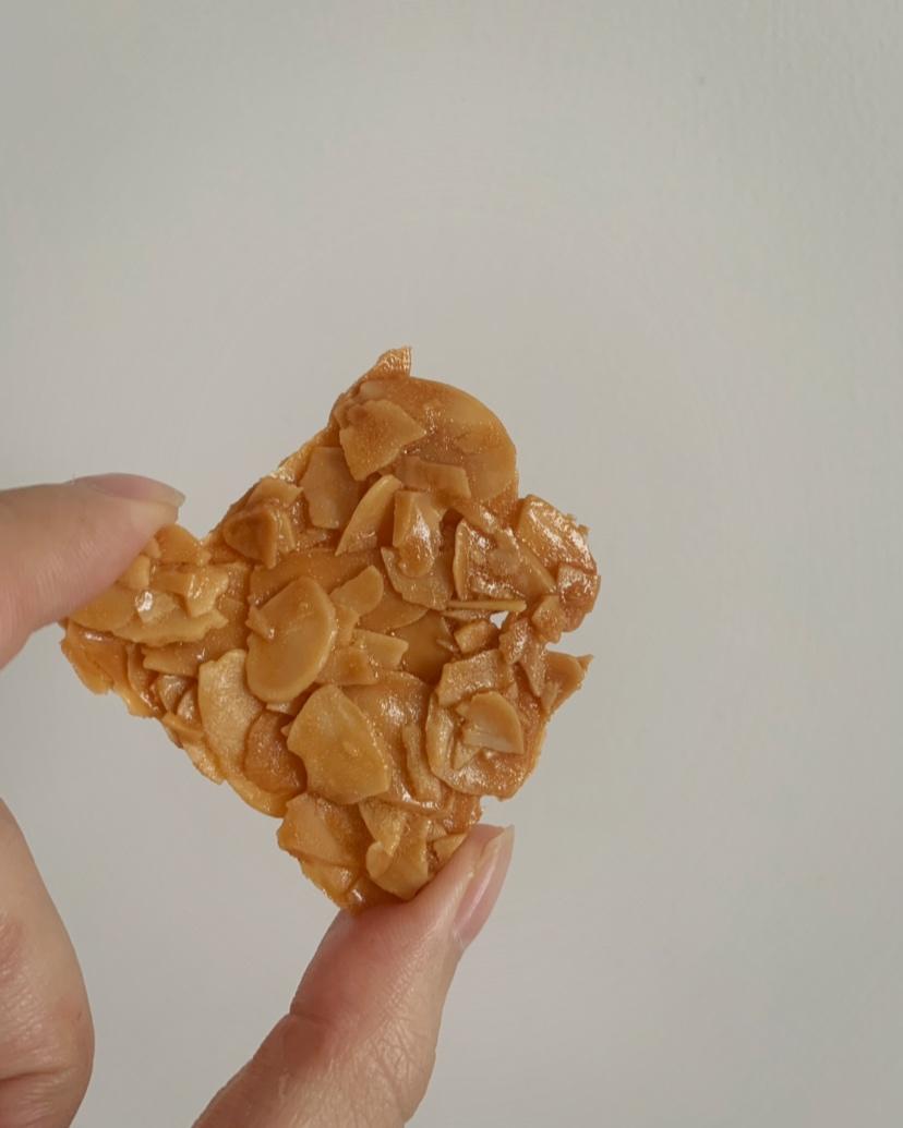 Pierre Herme的杏仁瓦片