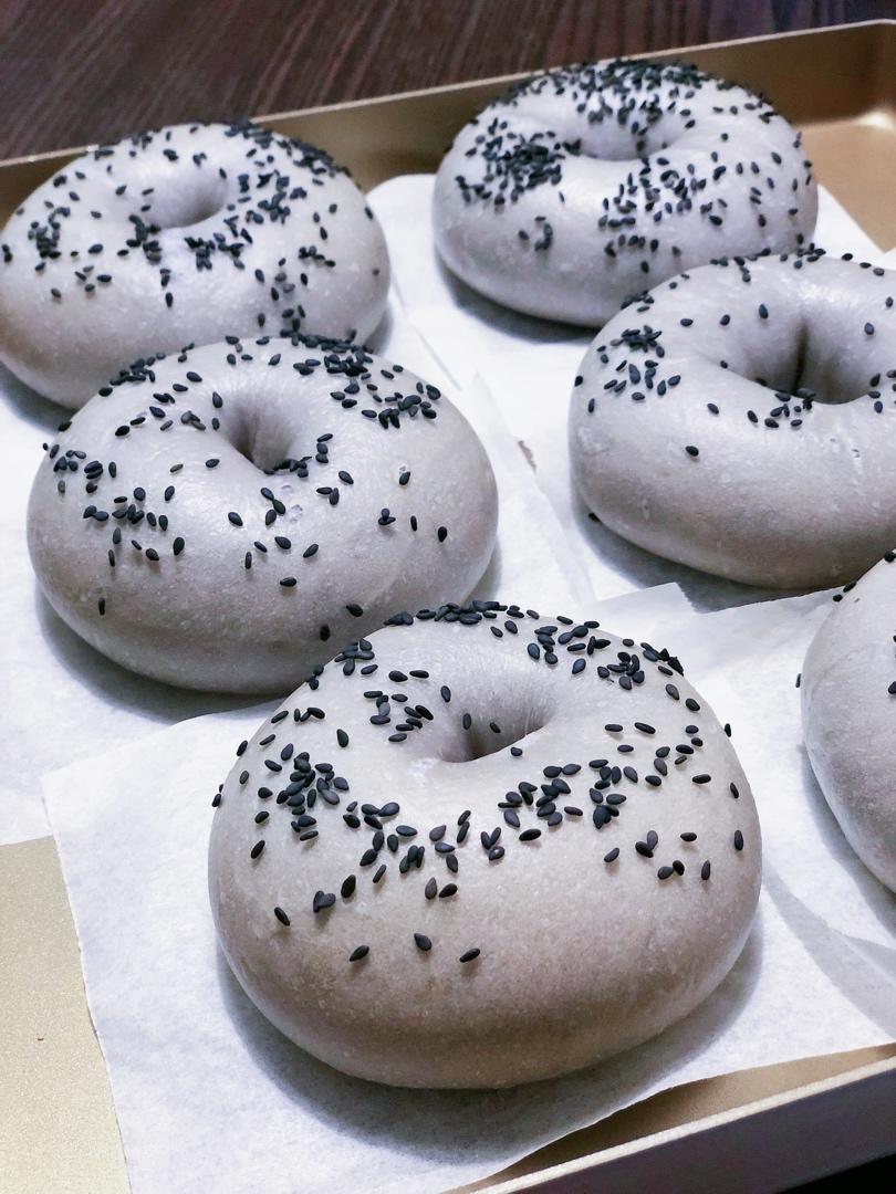 蝶豆花贝果