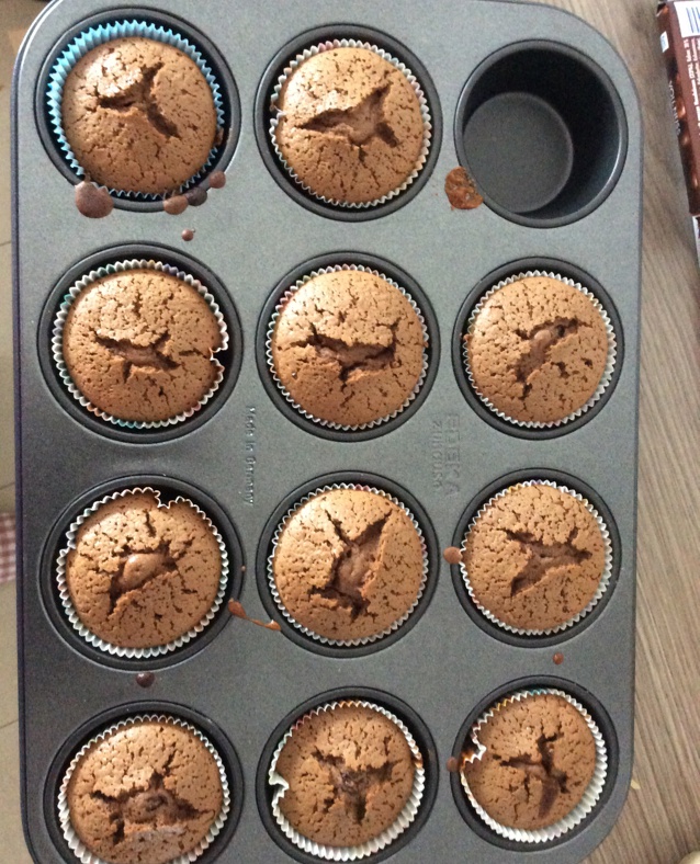 莫尼卡美食厨房：爆浆巧克力蛋糕