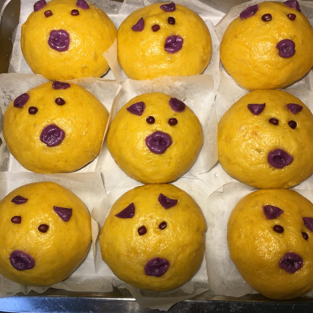 小猪奶黄包