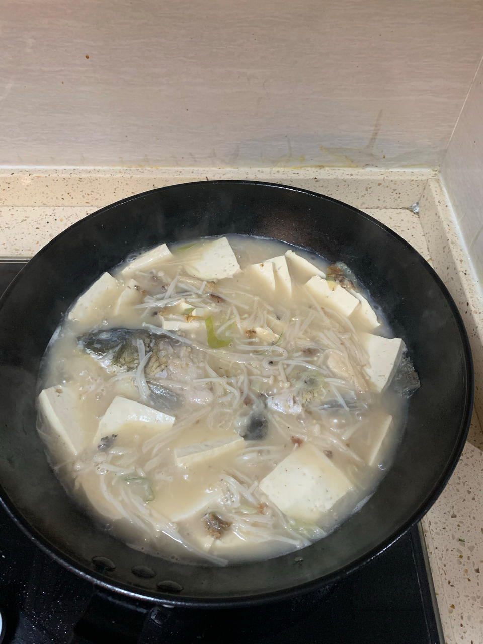 厨师长教你：“鲫鱼豆腐汤”的家常做法，满满的烹饪原理
