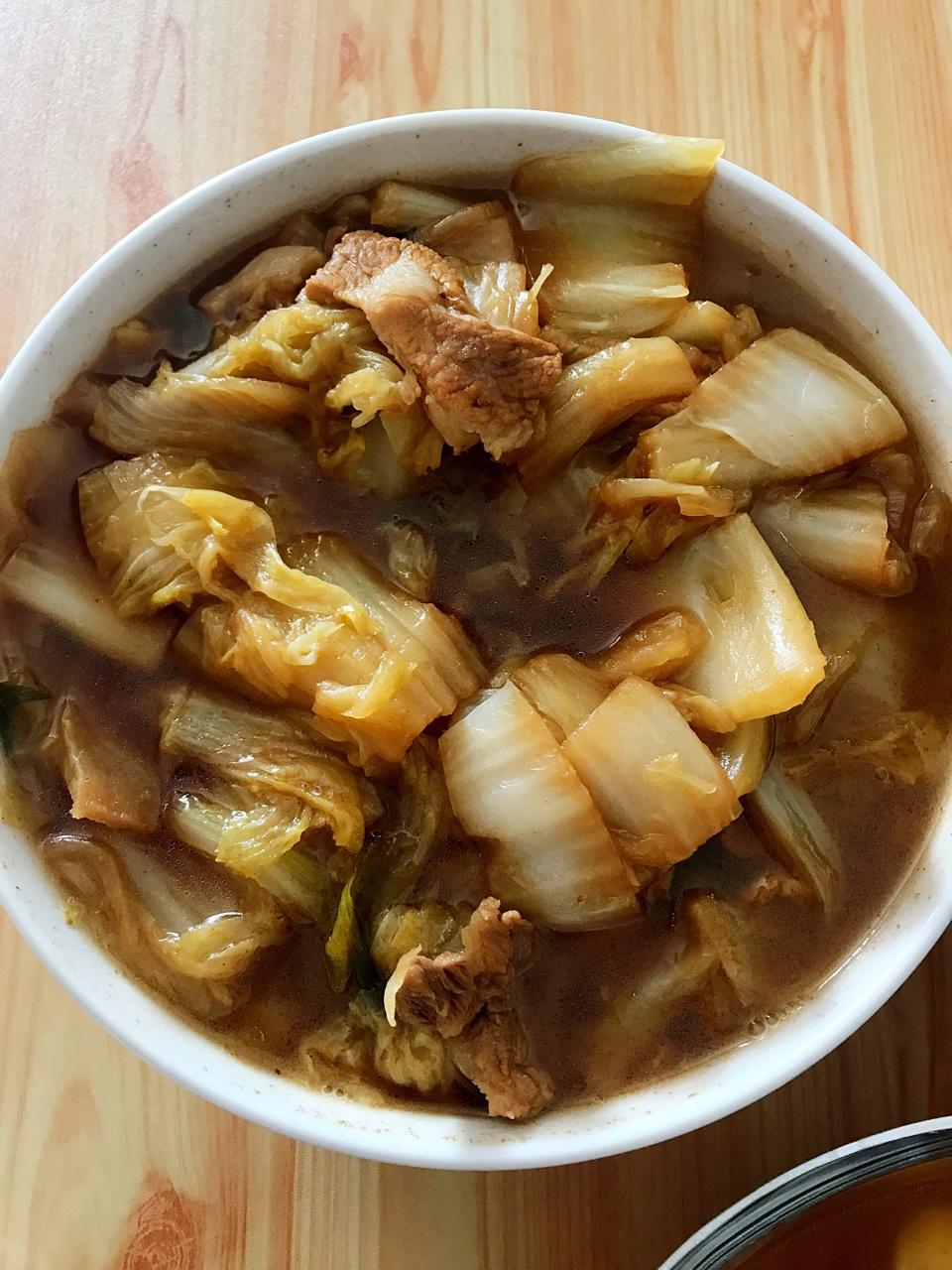 吉迅做的白菜炖肉(简单版)