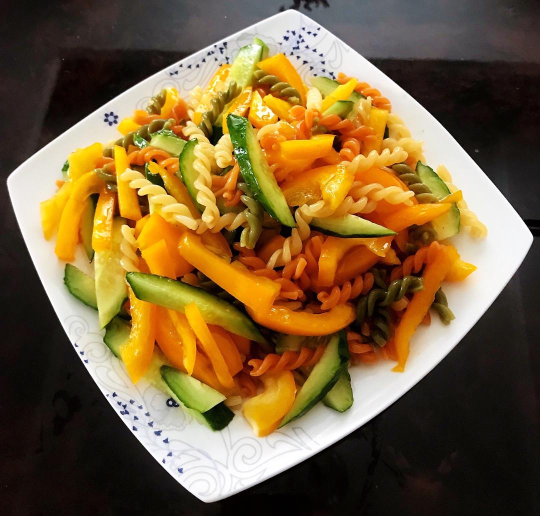 抗疫虫草鸡汤娃娃菜