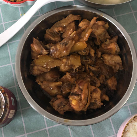 皮脆肉嫩的沙姜鸡