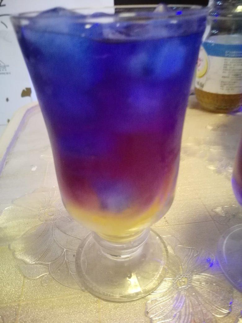 蝶豆花渐变饮料｜太阳猫早餐