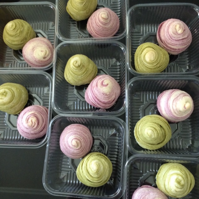 蛋黄酥~紫薯、抹茶、原味~花好月圆，中秋快乐~内附一次做六色蛋黄酥方法~