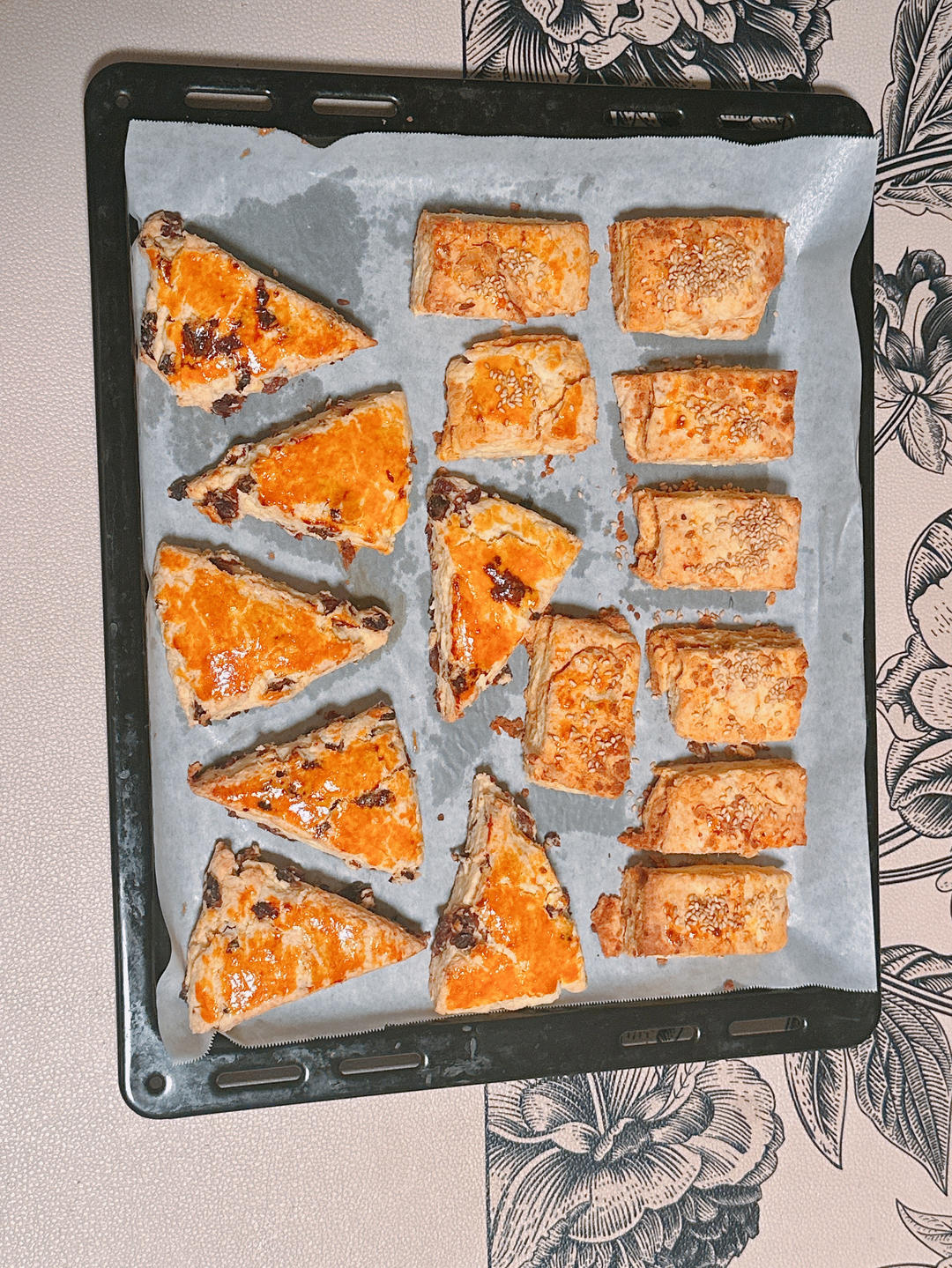 完美裂纹～百分百成功的超好吃奶香司康（禁止搬运）
