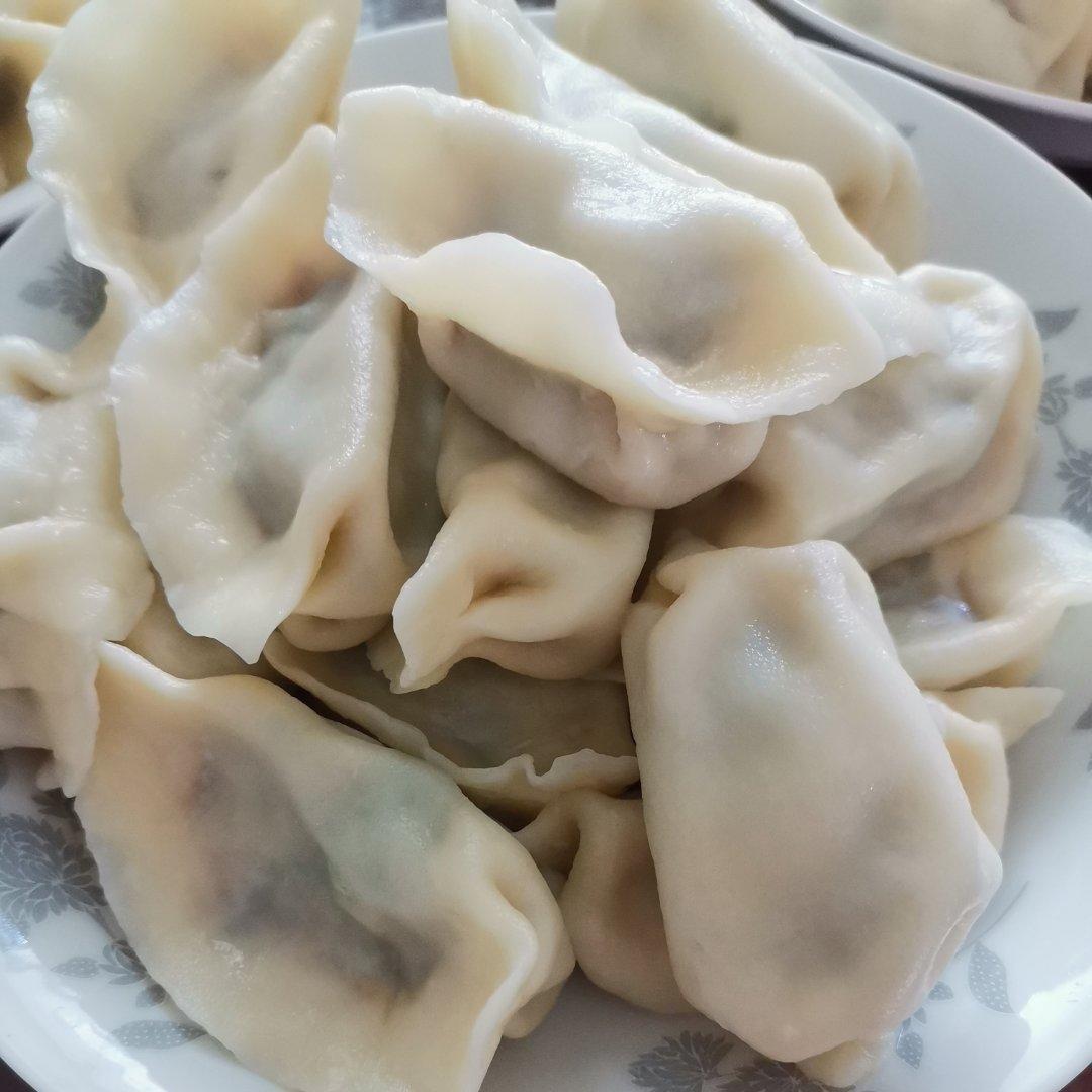 手工揉面三分钟，又韧又薄又好包的饺子皮