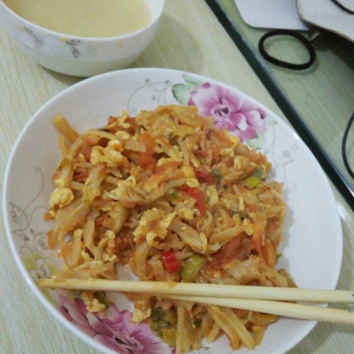 番茄鸡蛋炒饼丝