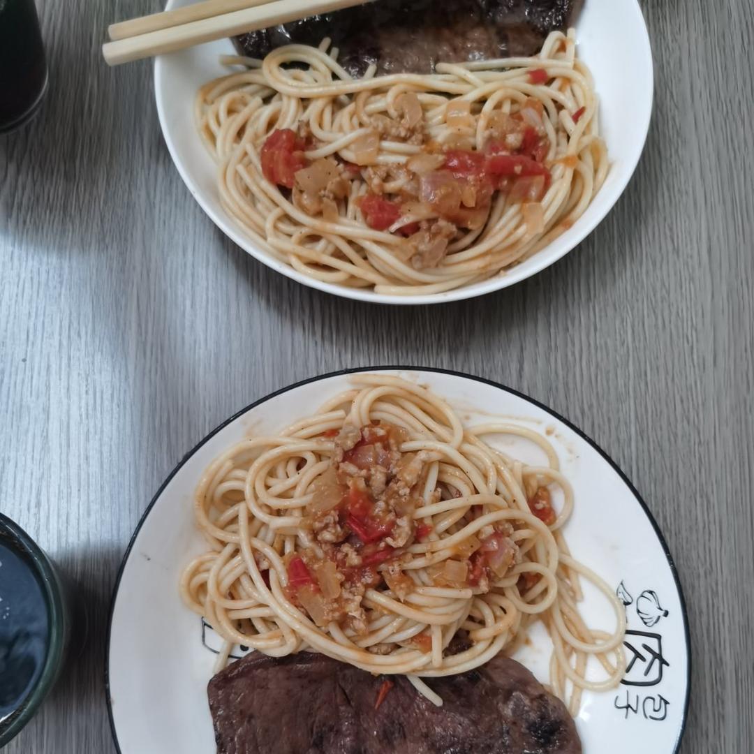 番茄肉酱意大利面