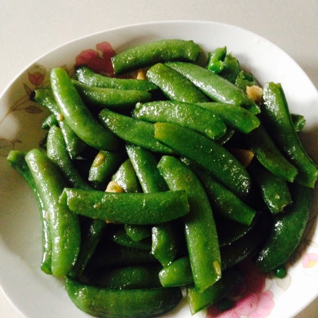 清炒豌豆片~老丁的私房菜