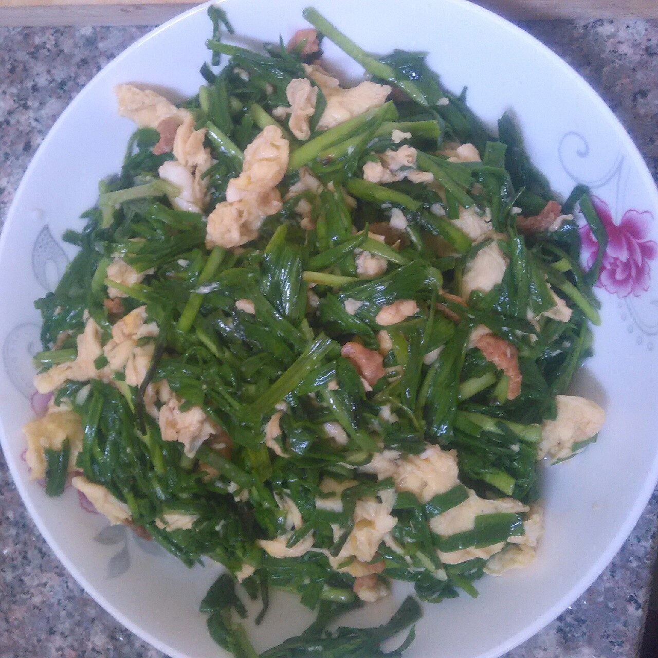 蒜黄炒滑蛋