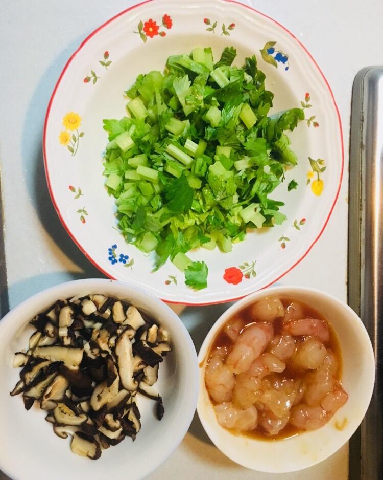 正宗潮汕虾蟹砂锅粥