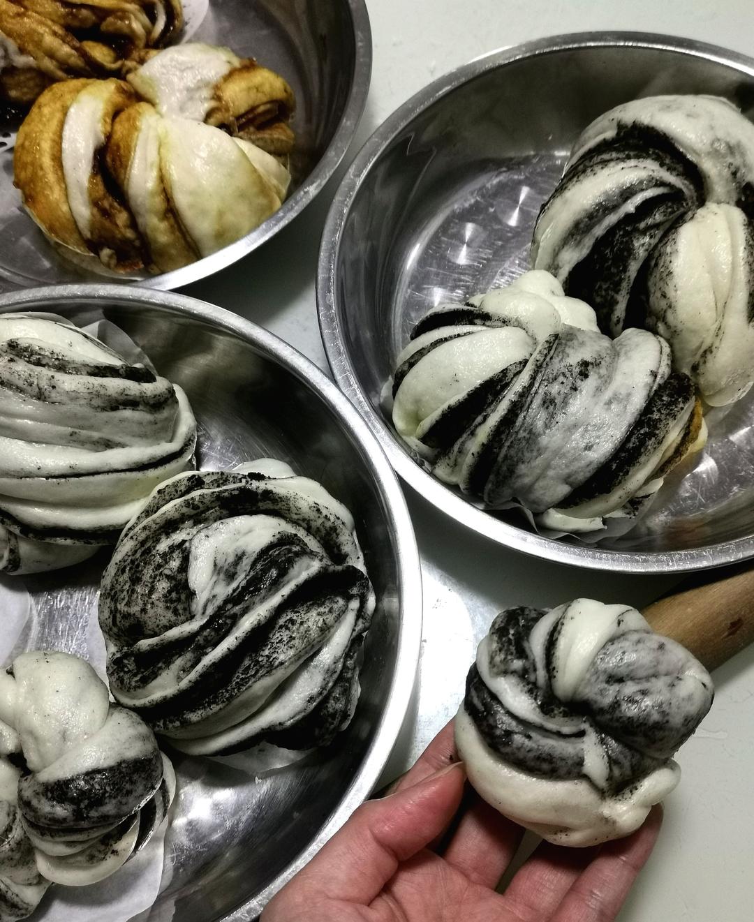 非常香的黑芝麻酱小花卷