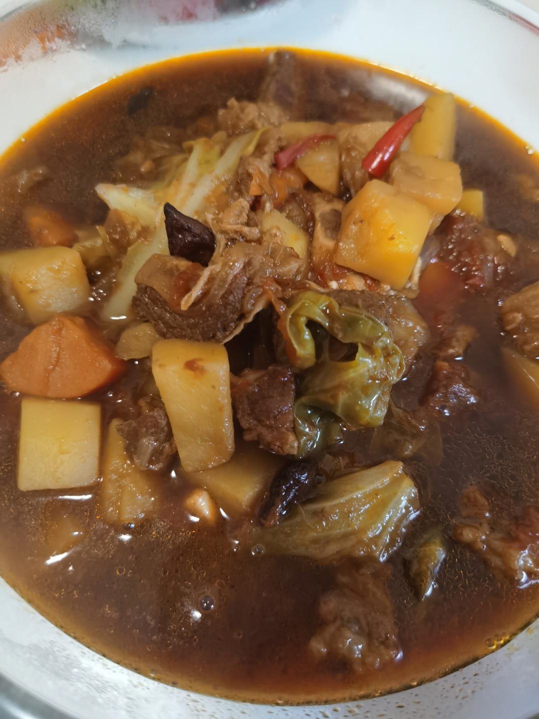 番茄土豆炖牛腩