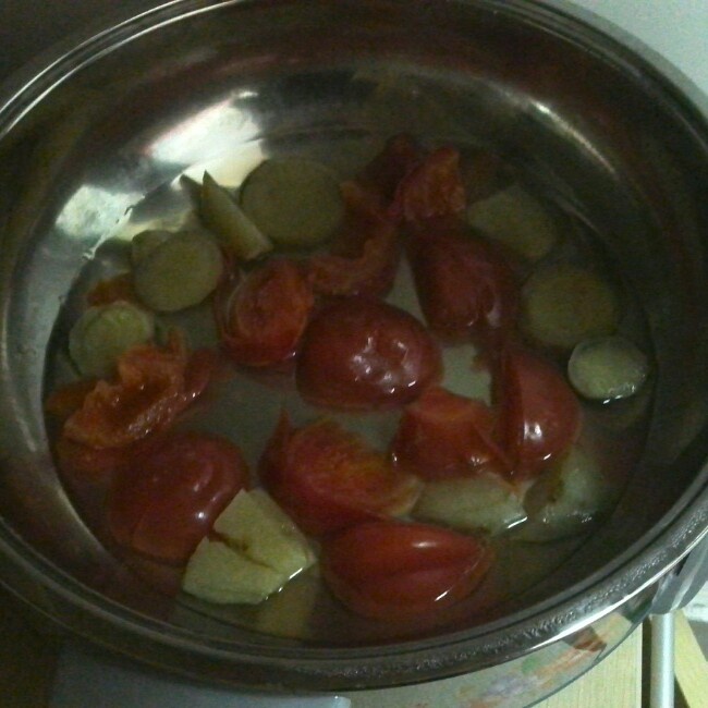 西红柿煲番薯