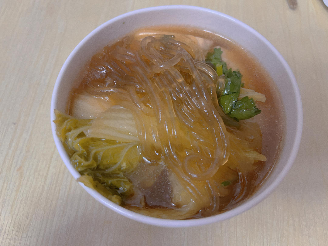 家常白菜豆腐炖粉条