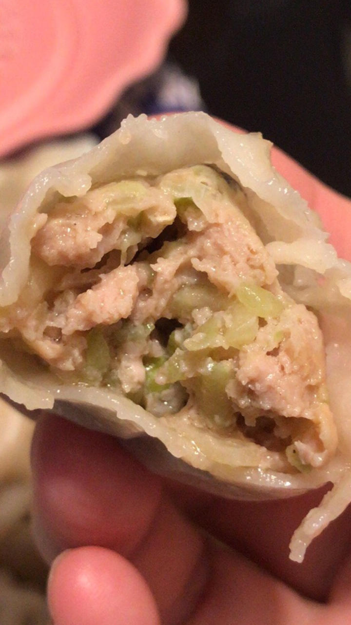 特别鲜亮的老黄瓜馅水饺