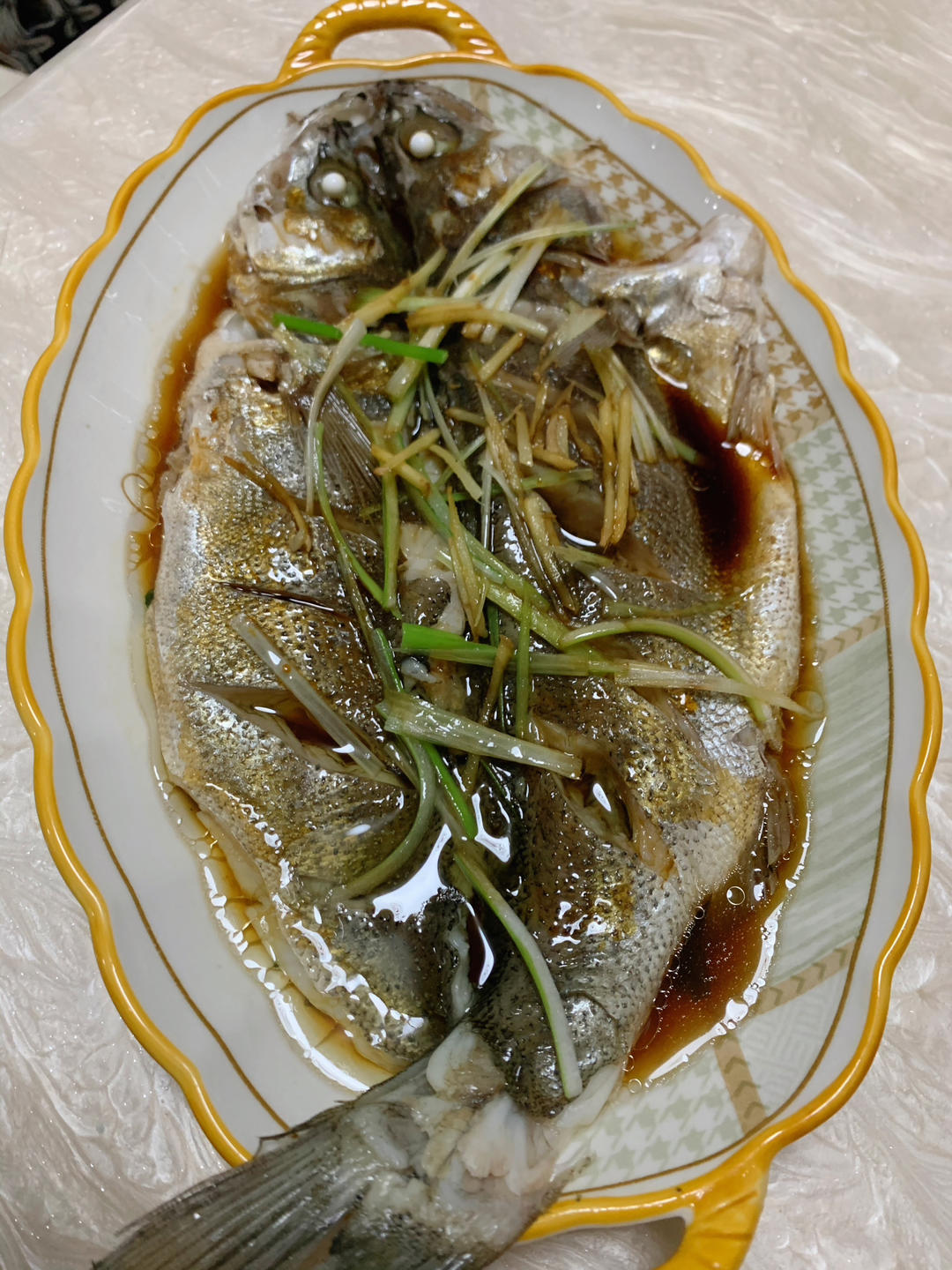 10分钟做 清蒸鲈鱼 （附切鱼图解）