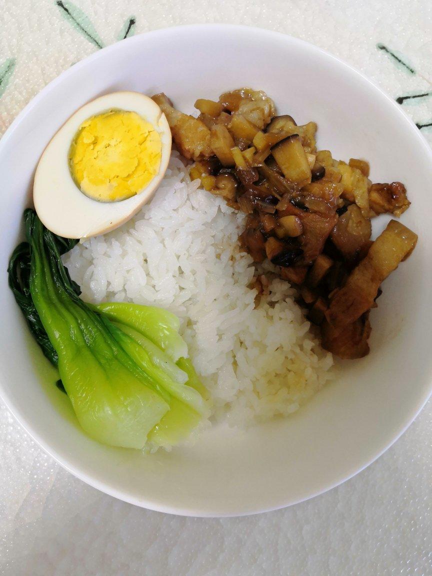 好吃到停不下来的卤肉饭