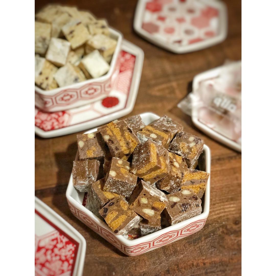 法巧松仁焦糖饼干雪花酥