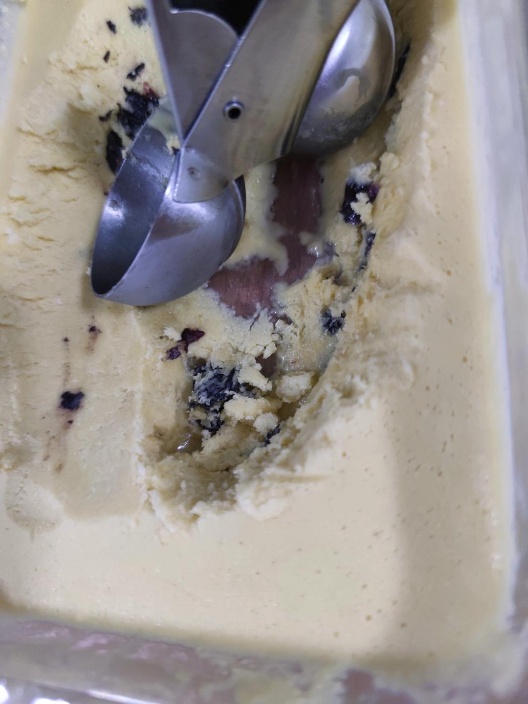 朗姆黑加仑冰淇淋 Rum Raisin Ice cream