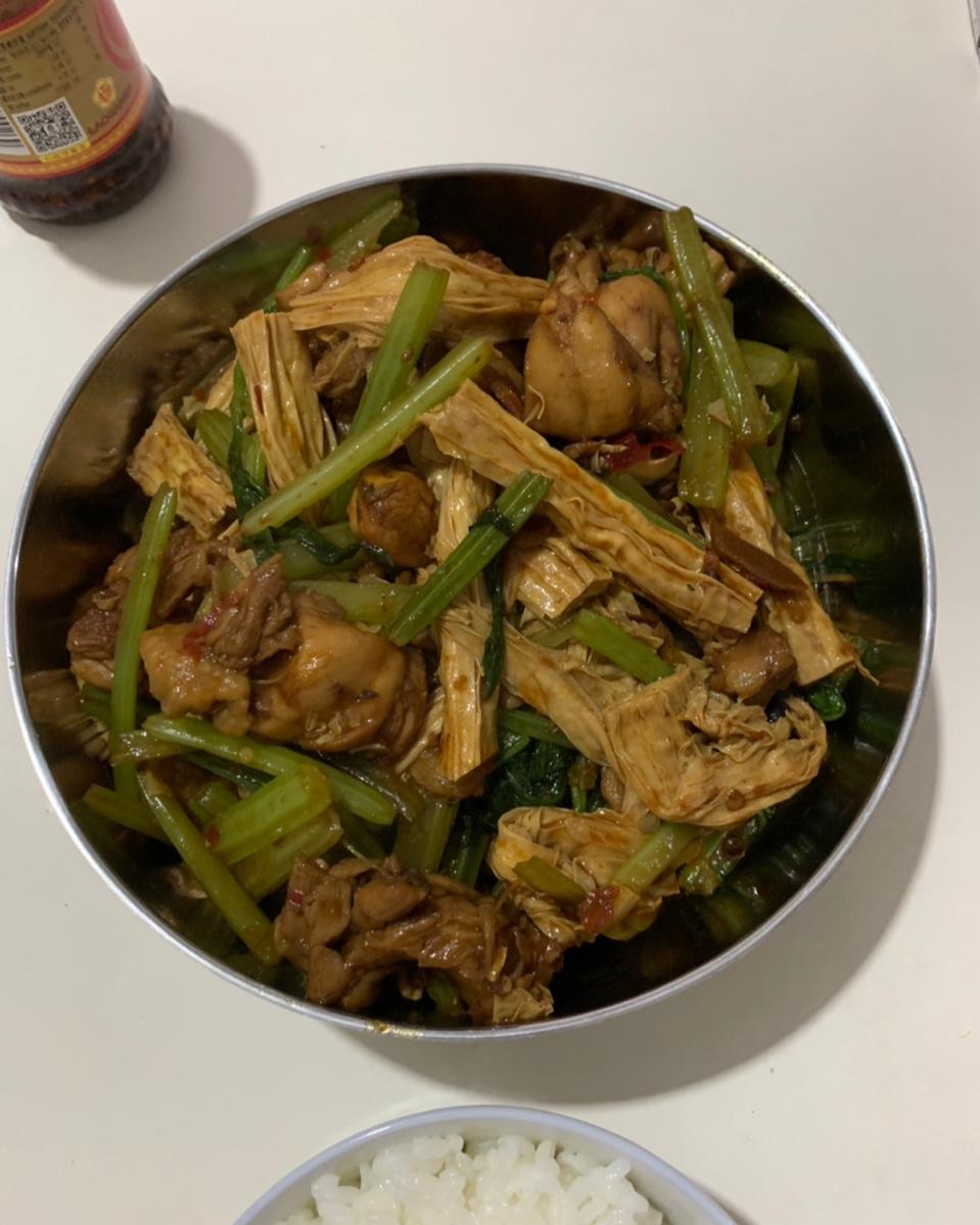 惹味鸡锅