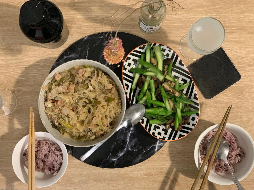 东北酸菜炖白肉