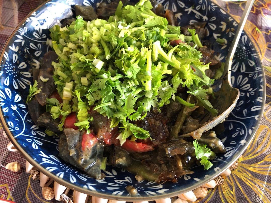 【正宗湘菜】擂辣椒皮蛋