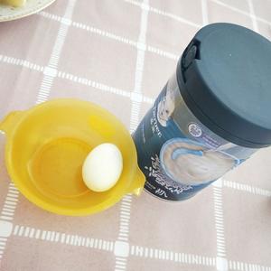 六个月辅食之蛋黄米粉的做法 步骤1