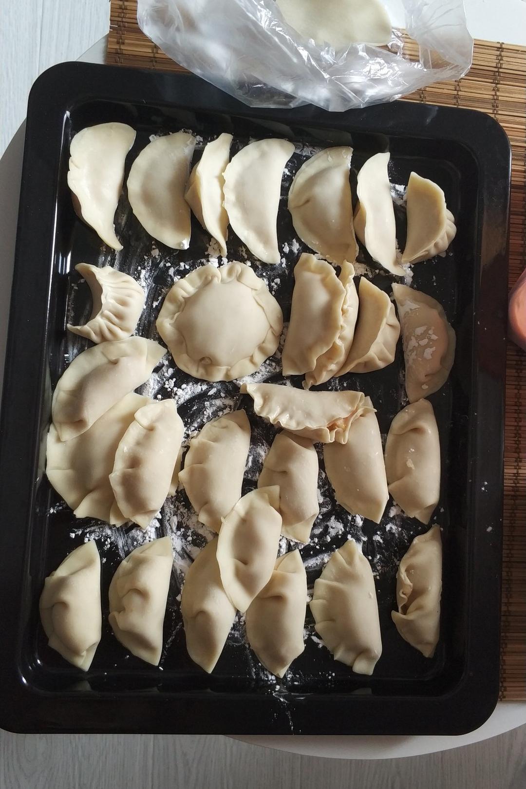 猪肉白菜水饺 Pork & Cabbage Dumplings
